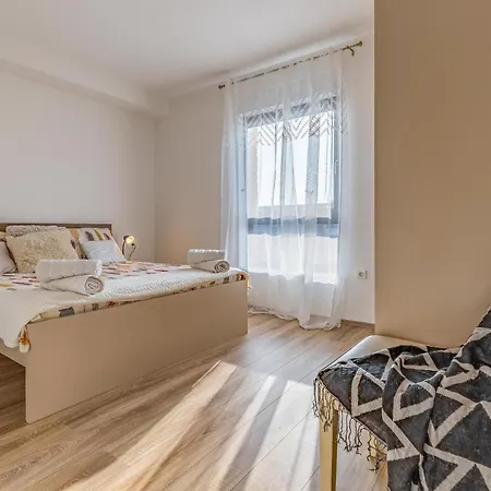3 Bedroom Gorgeous In *