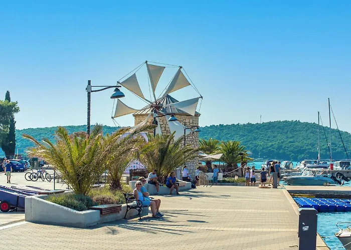 公寓 3 Bedroom Cozy In 梅杜林