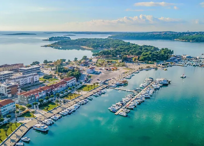 3 Bedroom Cozy In 梅杜林