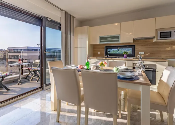 公寓 3 Bedroom Cozy In 梅杜林